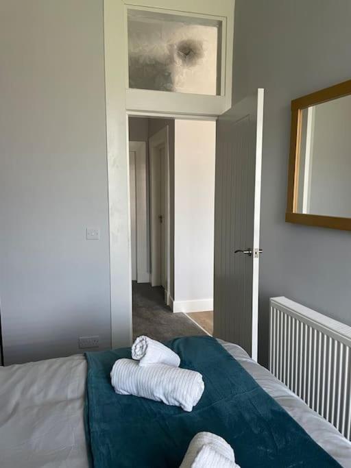 Апартаменты 5 Minutes From Loch Lomond - Newly Renovated Ground Floor 1-Bed Flat Bonhill Экстерьер фото