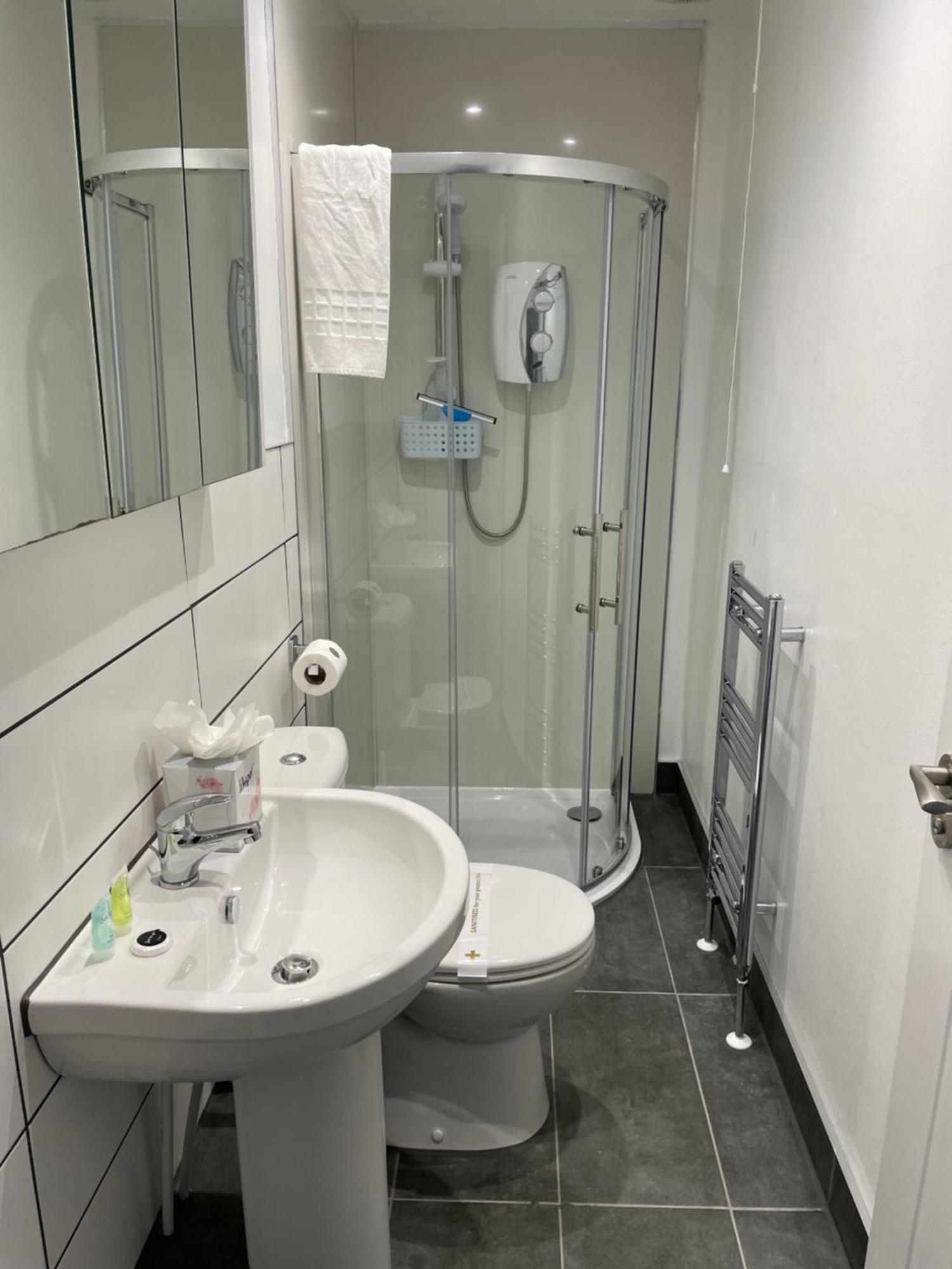 Апартаменты 5 Minutes From Loch Lomond - Newly Renovated Ground Floor 1-Bed Flat Bonhill Экстерьер фото